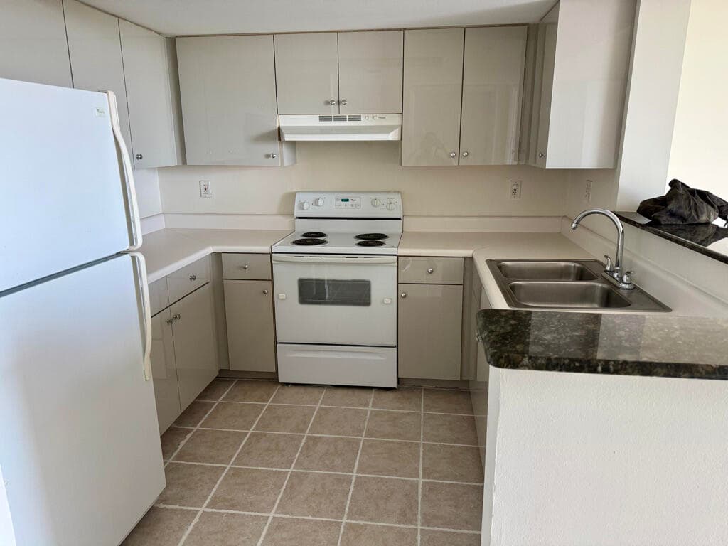 Condominium at 3000 Coral Way # 1007, Miami FL 33145