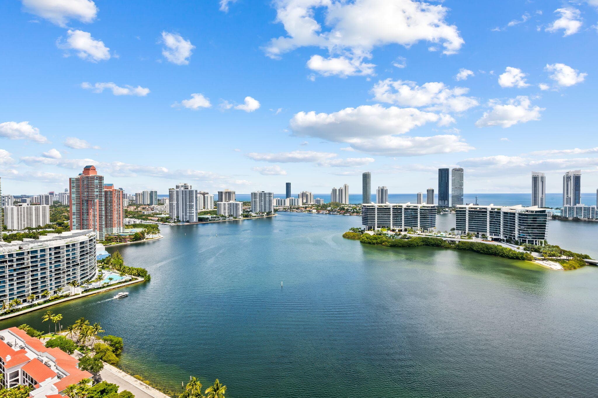 Condominium at 3301 NE 183rd Street # 2906, Aventura FL 33160