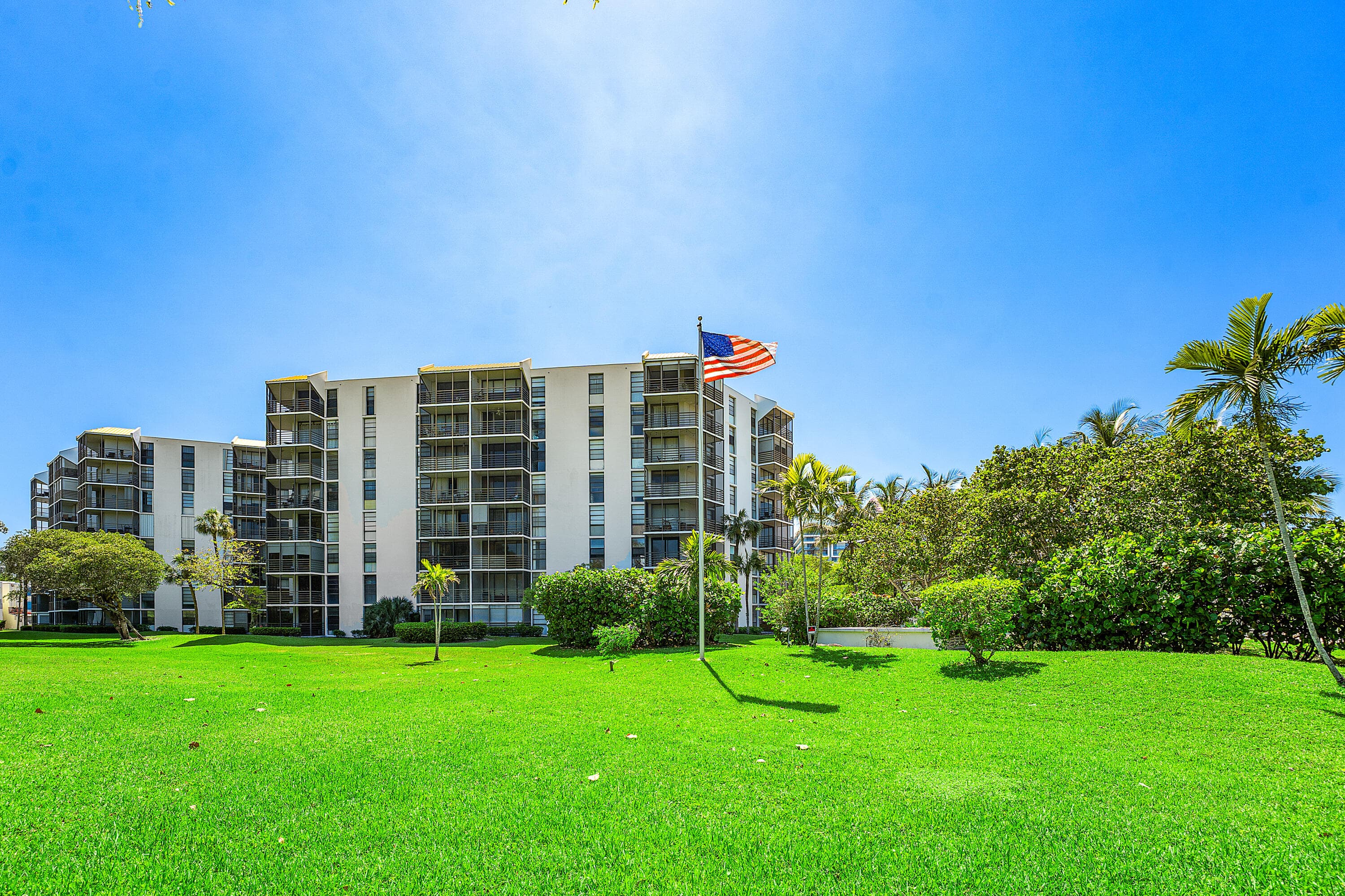 Condominium at 20500 W Country Club Drive # 210, Aventura FL 33180