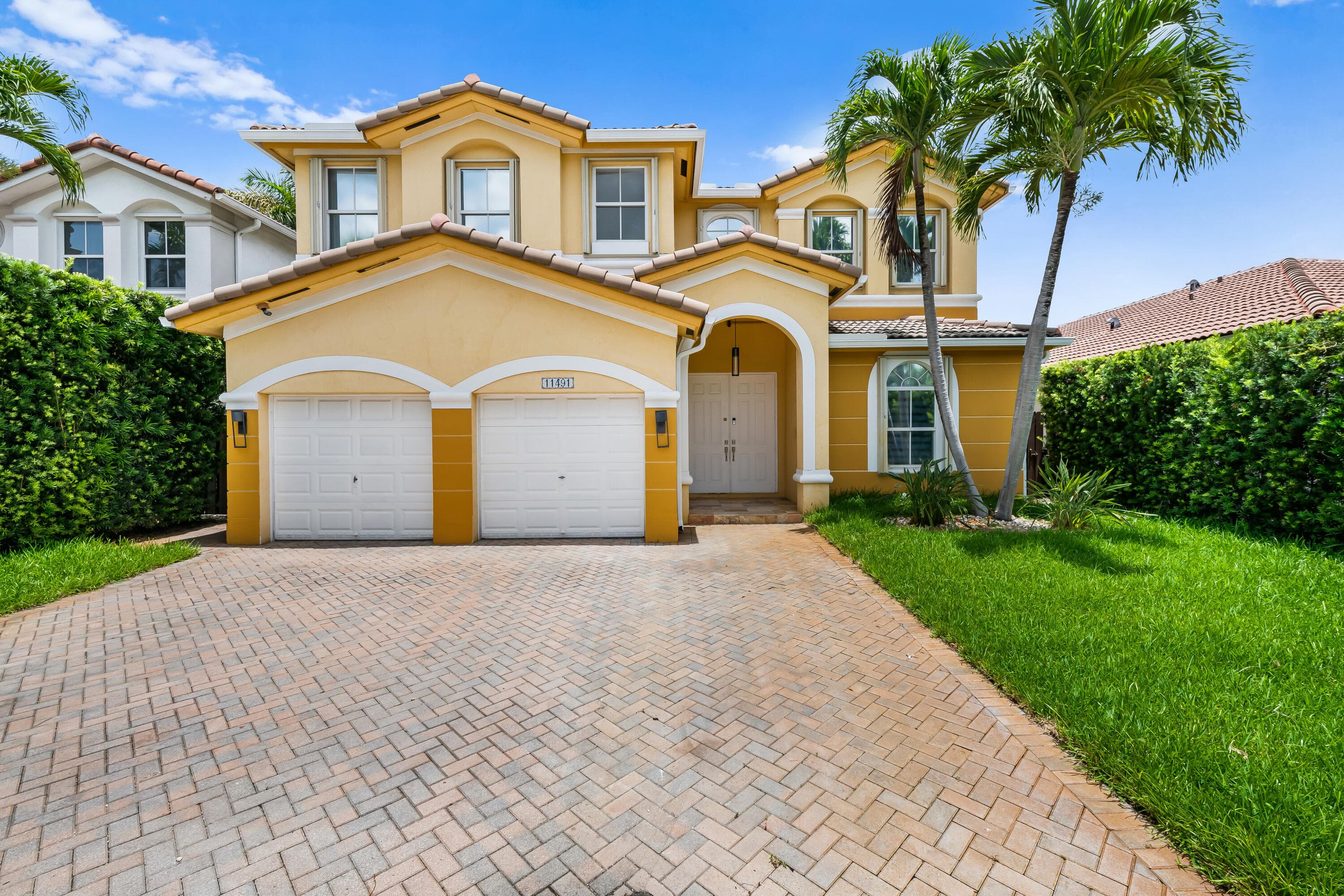 Single Family Residence at 11491 NW 82nd Terrace NW, Doral FL 33178