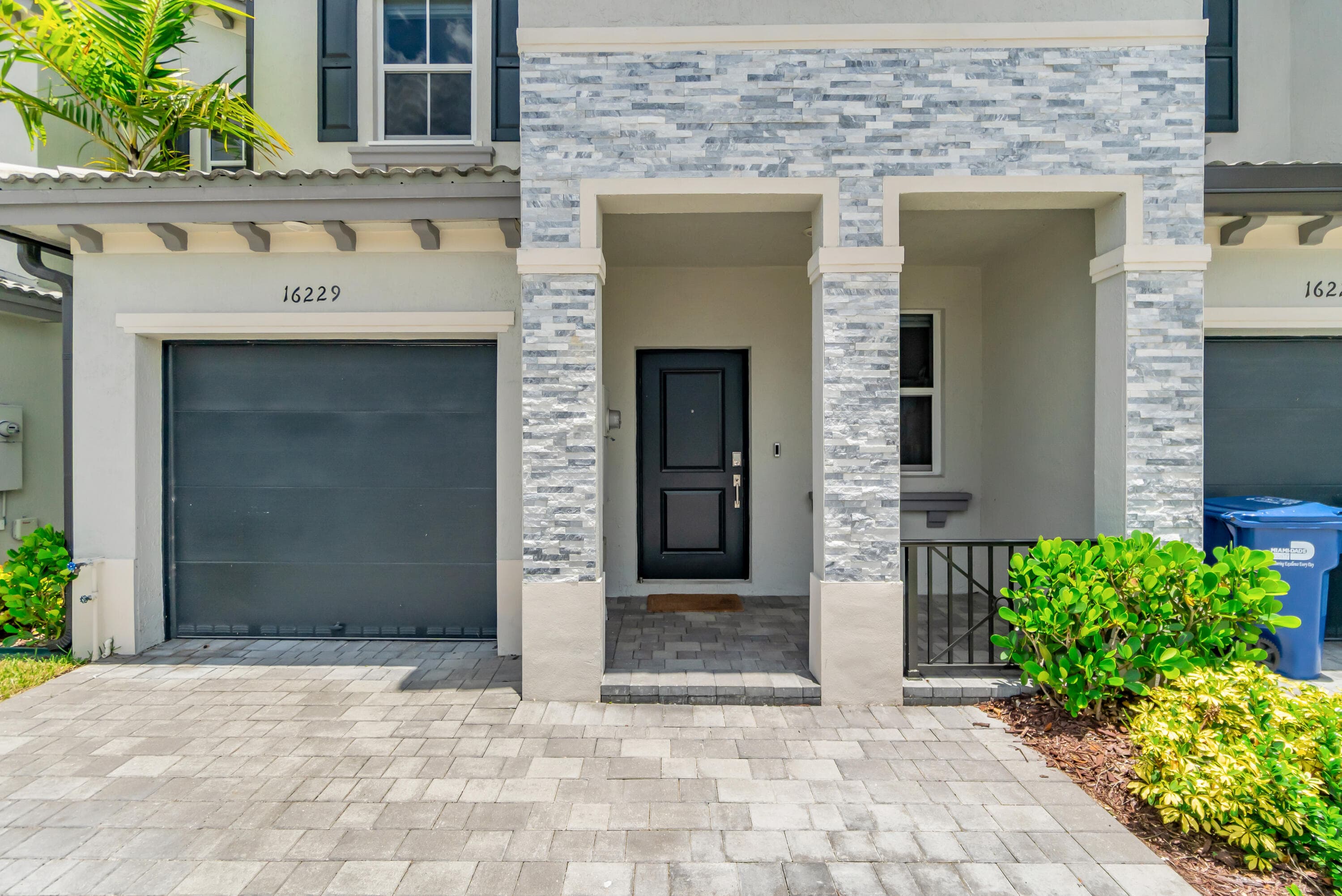 Townhouse at 16229 SW 288th Terrace, Homestead FL 33033