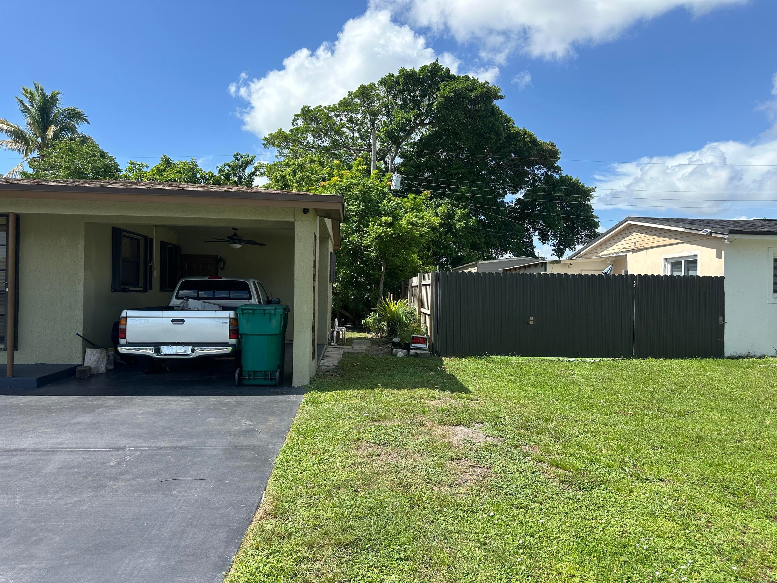 Single Family Residence at 400 NW 184th Terrace # 400, Miami FL 33169