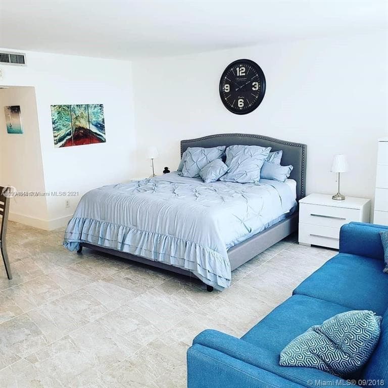 Condominium at 100 LINCOLN Road # 707, Miami Beach FL 33139