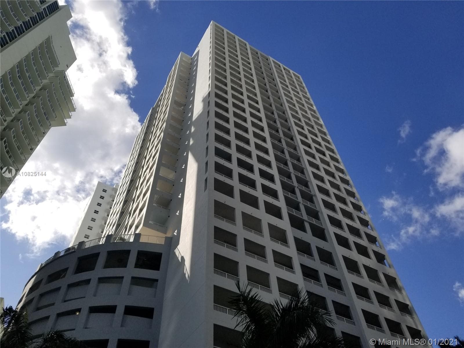 Condominium at 170 SE 14th St # 1507, Miami FL 33131