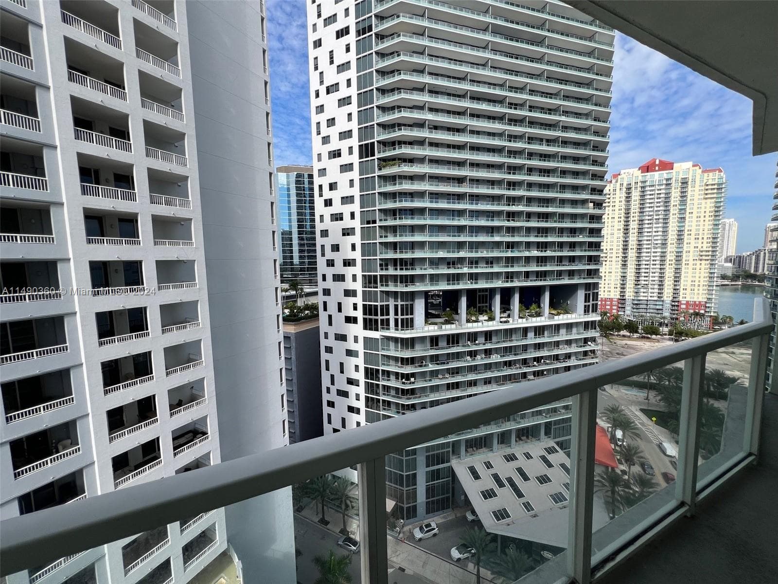 Condominium at 218 SE 14th Street # 1806, Miami FL 33131