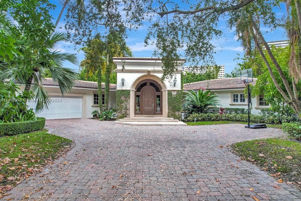 Single Family Residence at 61 Camden Ct, Bal Harbour FL 33154