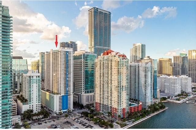 Condominium at 1200 Brickell Bay Dr # 1915, Miami FL 33131