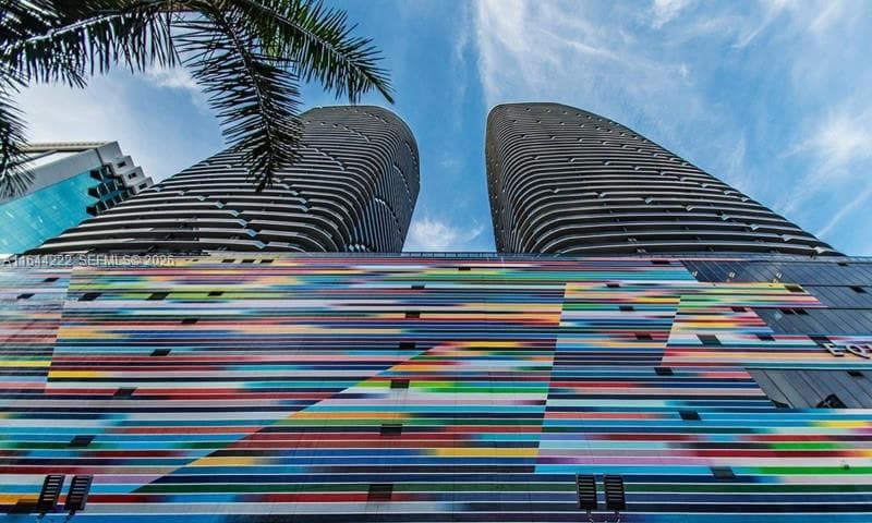 Condominium at 45 SW 9th St # 1005, Miami FL 33130