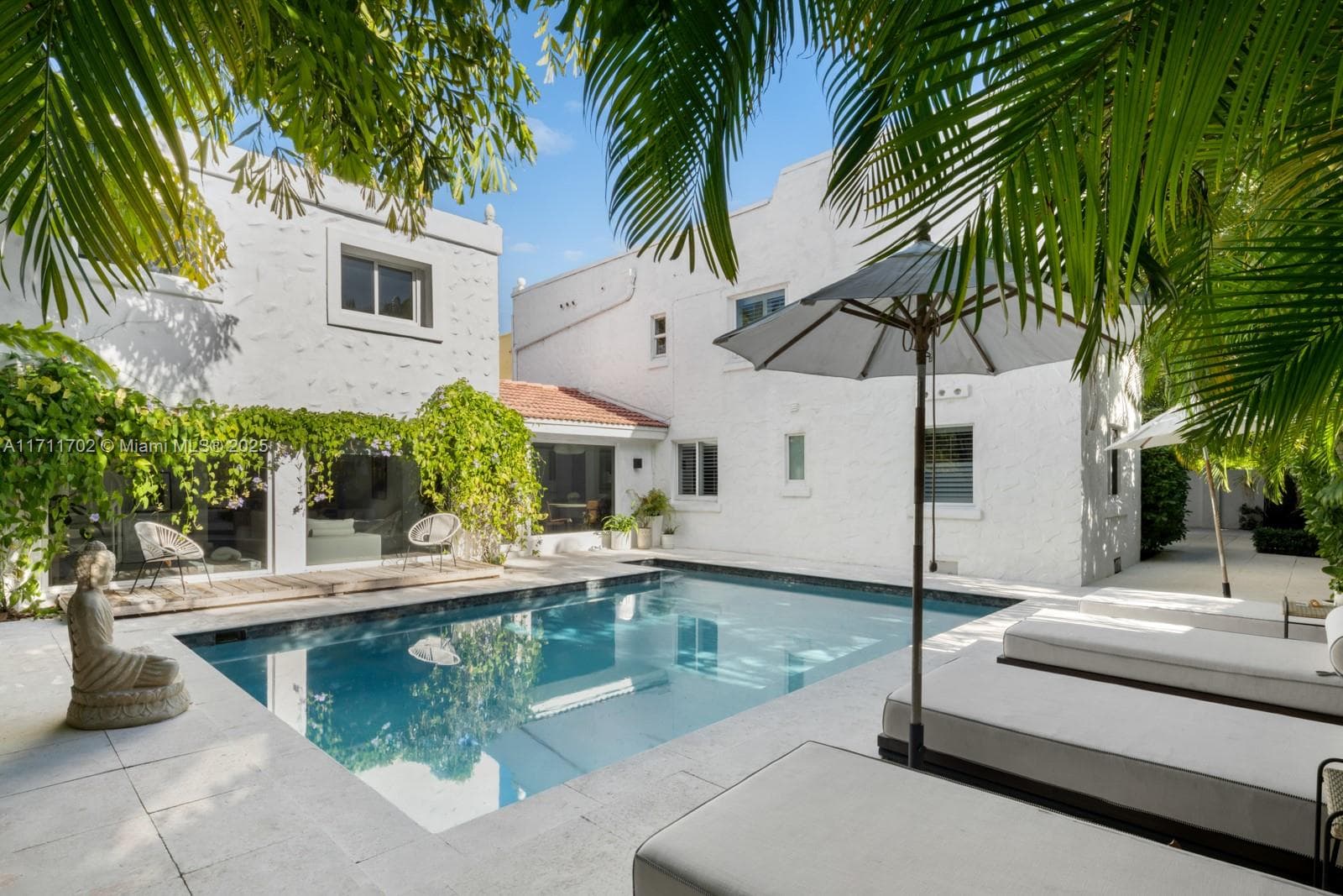 Single Family Residence at 2974 old Alton Rd, Miami Beach FL 33140