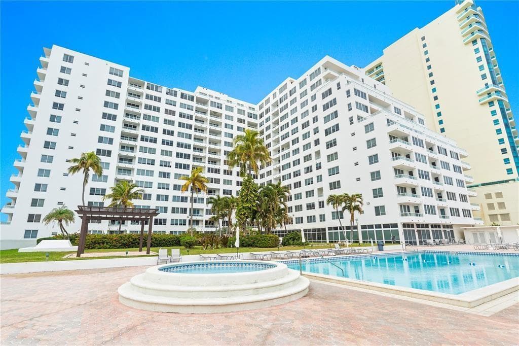 Condominium at 5005 Collins Avenue # 1210, Miami Beach FL 33140