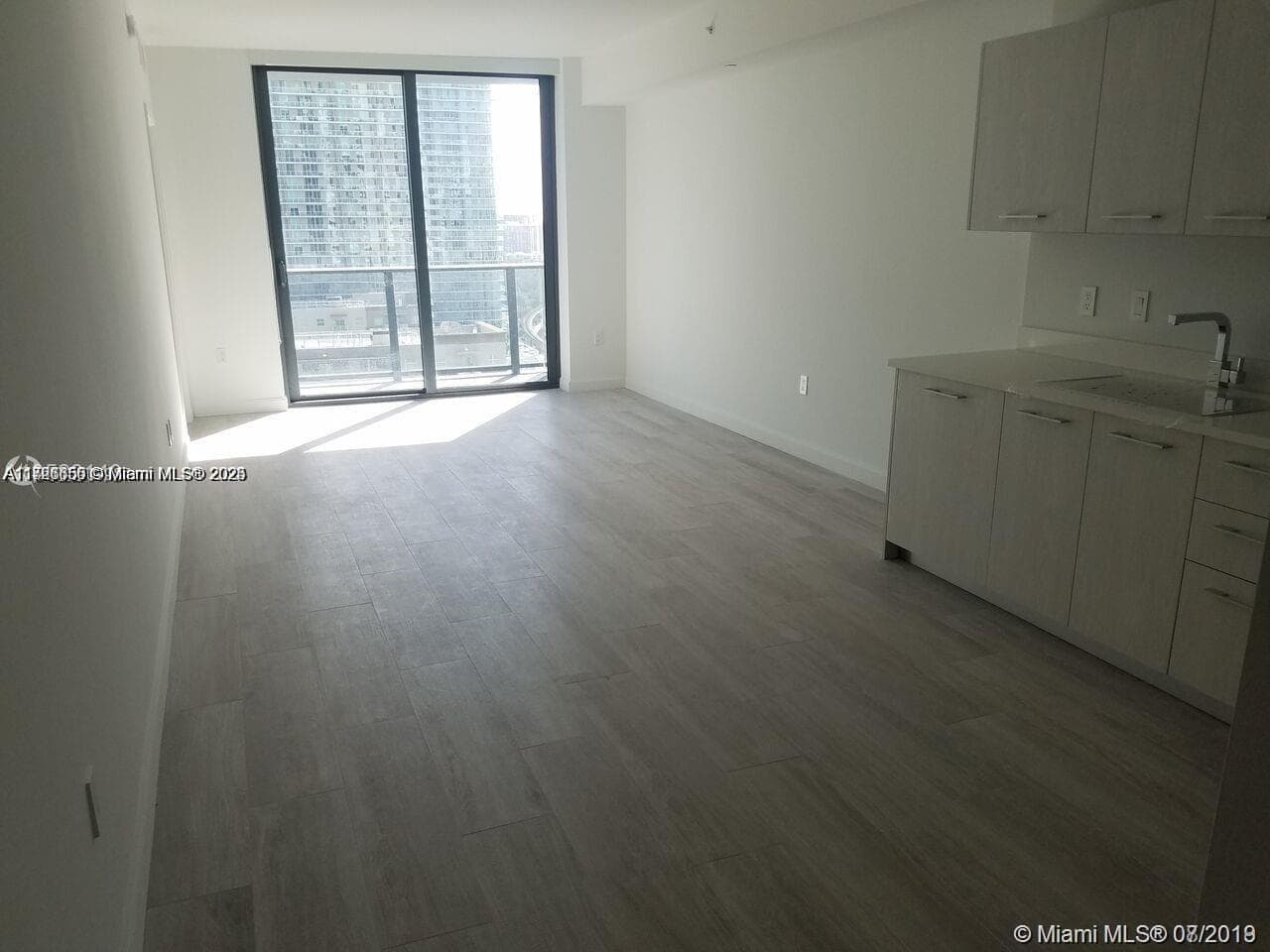 Condominium at 55 SW 9th St # 1805, Miami FL 33130