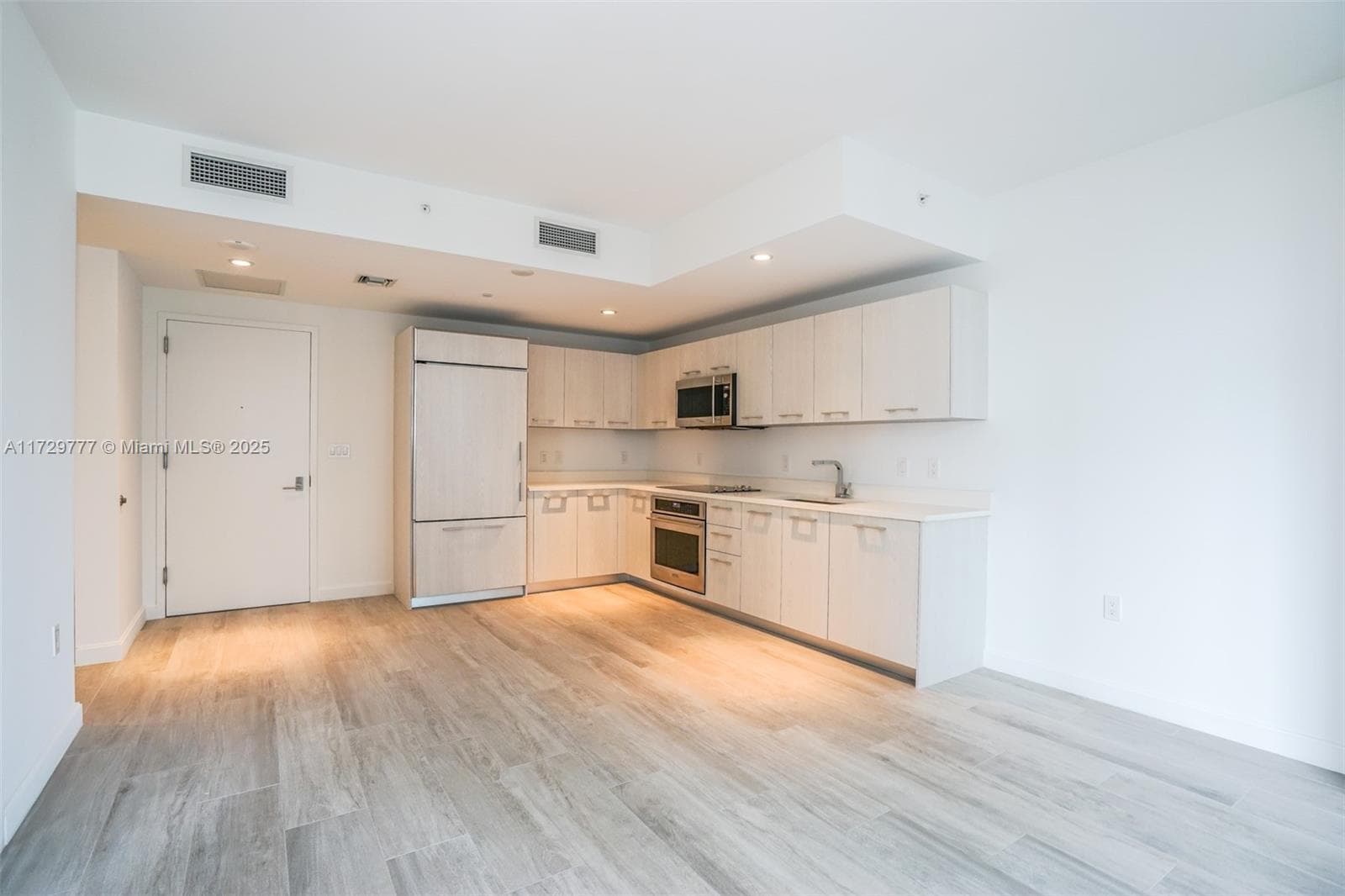 Condominium at 55 SW 9 Street # 1407, Miami FL 33130