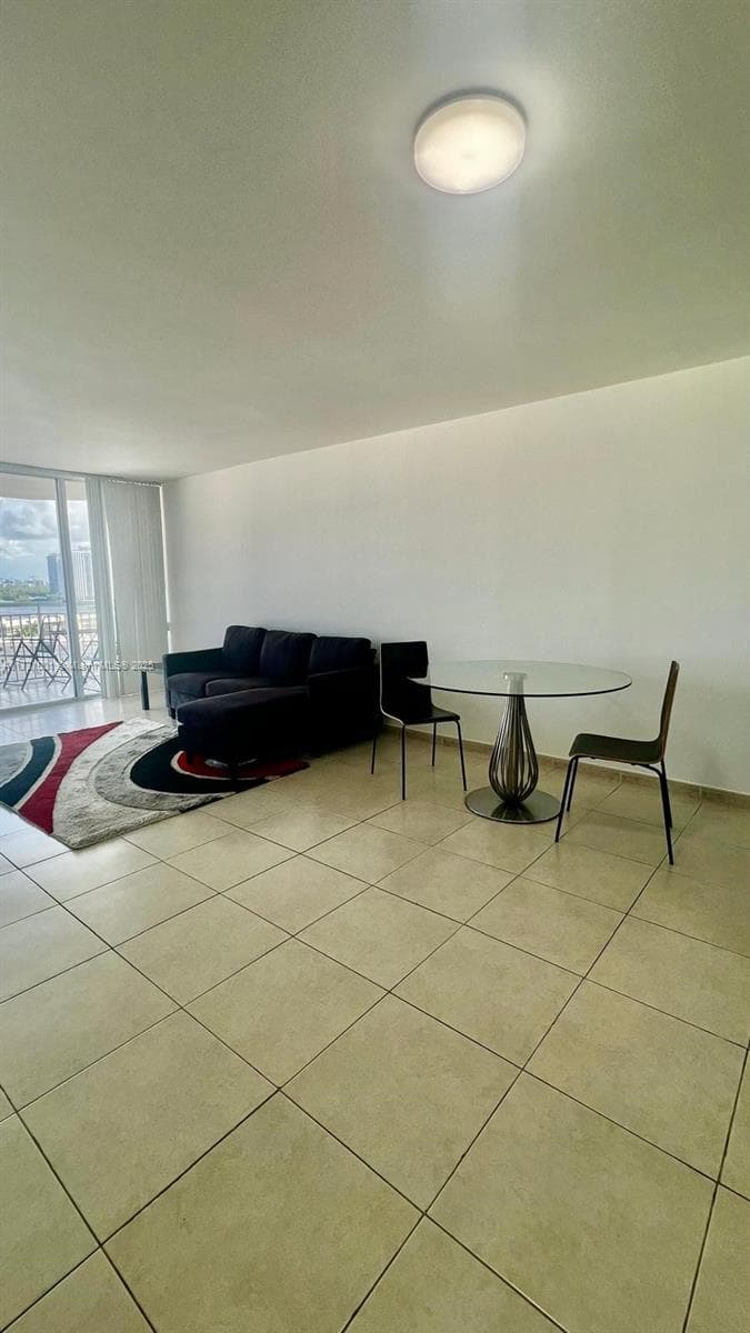 Condominium at 18031 Biscayne Blvd # 1103, Aventura FL 33160