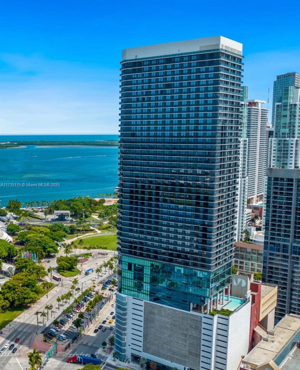 Condominium at 398 NE 5th St # 1510, Miami FL 33132