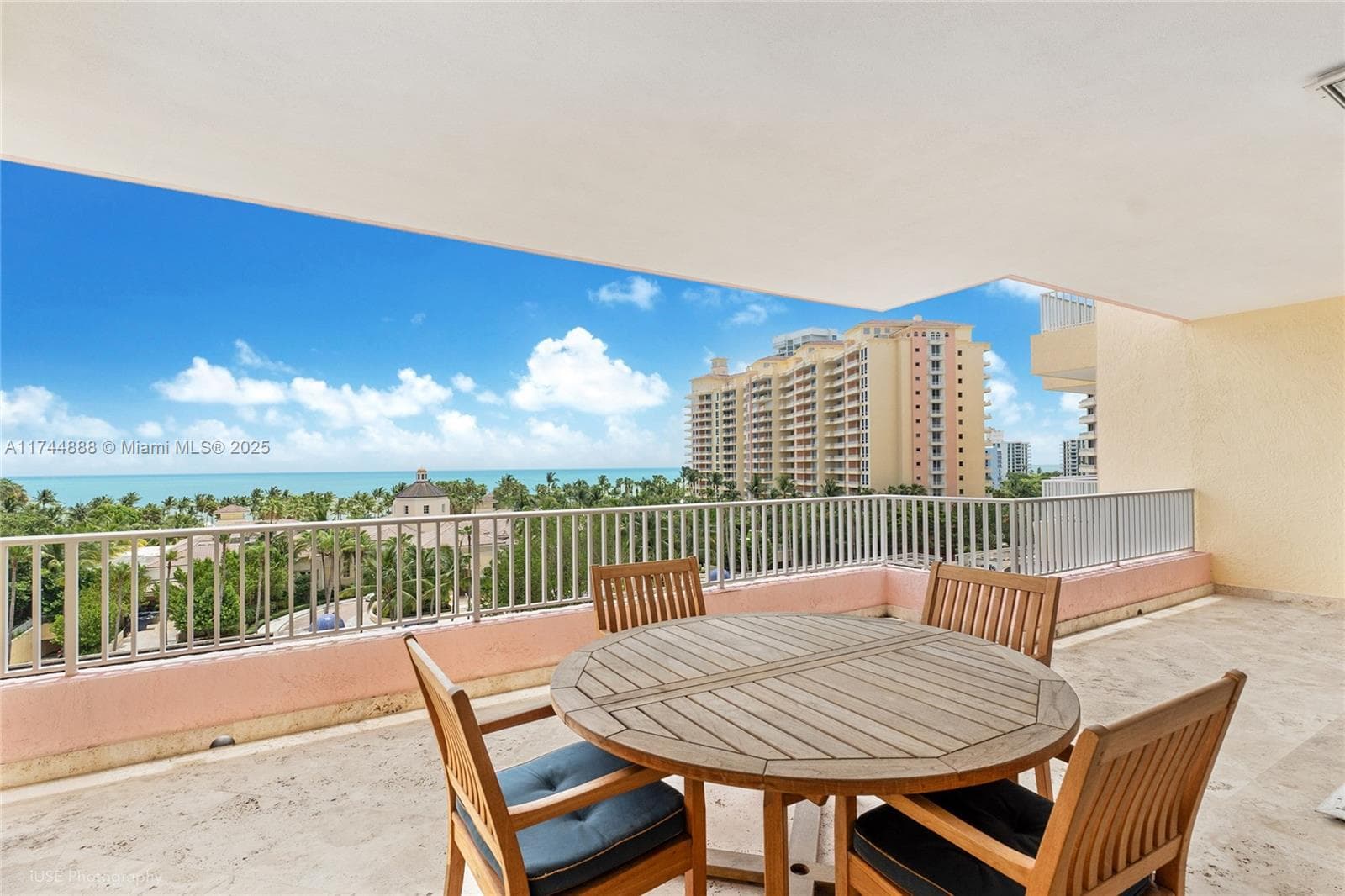 Condominium at 785 Crandon Blvd, Key Biscayne FL 33149