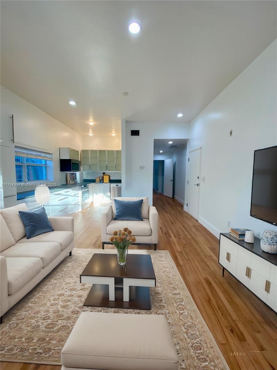 Condominium at 929 Michigan Ave # 5, Miami Beach FL 33139