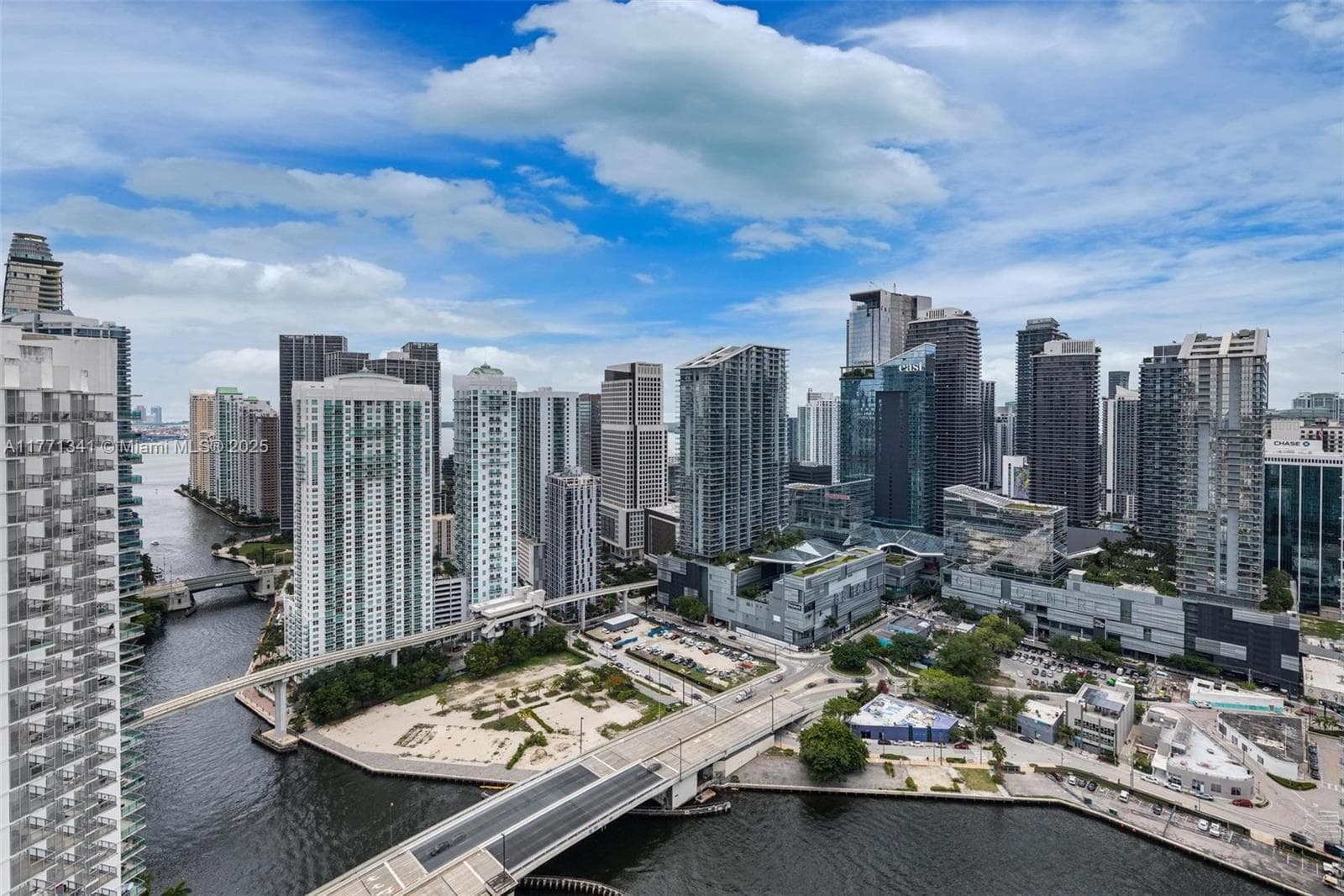 Condominium at 90 SW 3rd St # 4103, Miami FL 33130