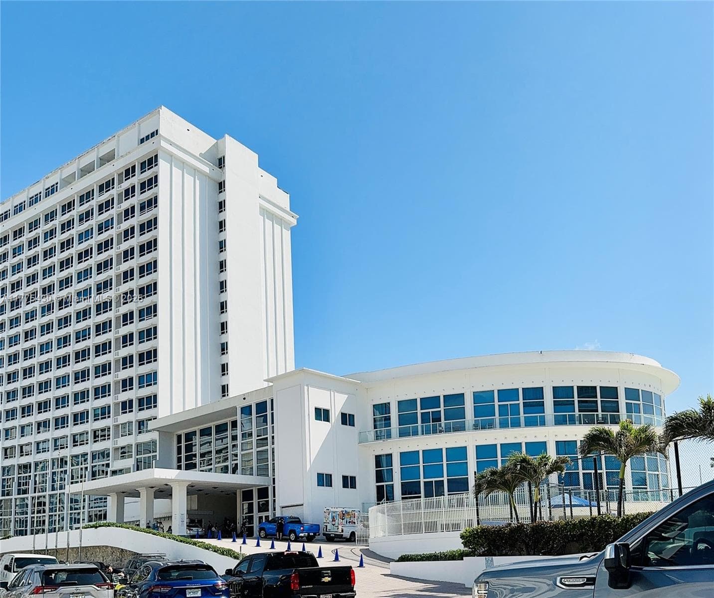 Condominium at 5445 Collins Ave # 1520, Miami Beach FL 33140