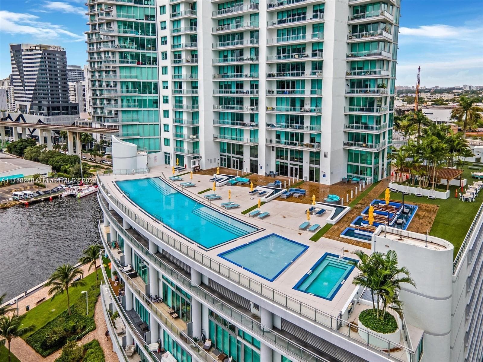 Condominium at 92 SW 3rd St # 4104, Miami FL 33130