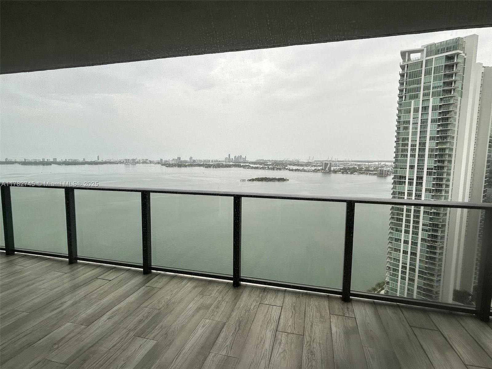 Condominium at Miami, FL, 33137