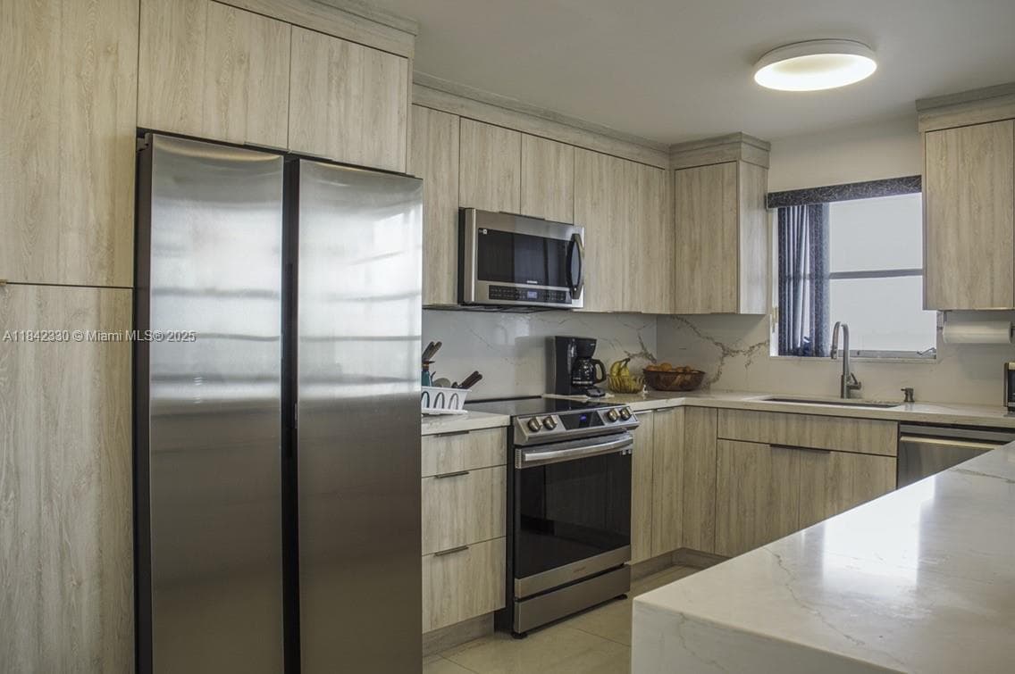 Condominium at 2780 NE 183rd St # 1001, Aventura FL 33160
