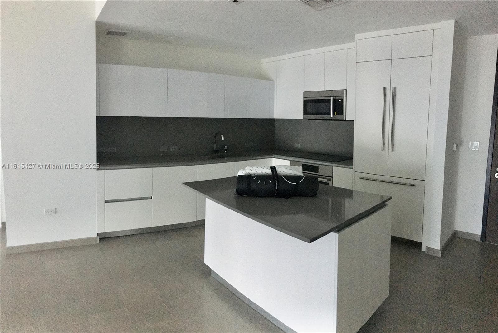 Condominium at 88 SW 7th St # 2305, Miami FL 33130