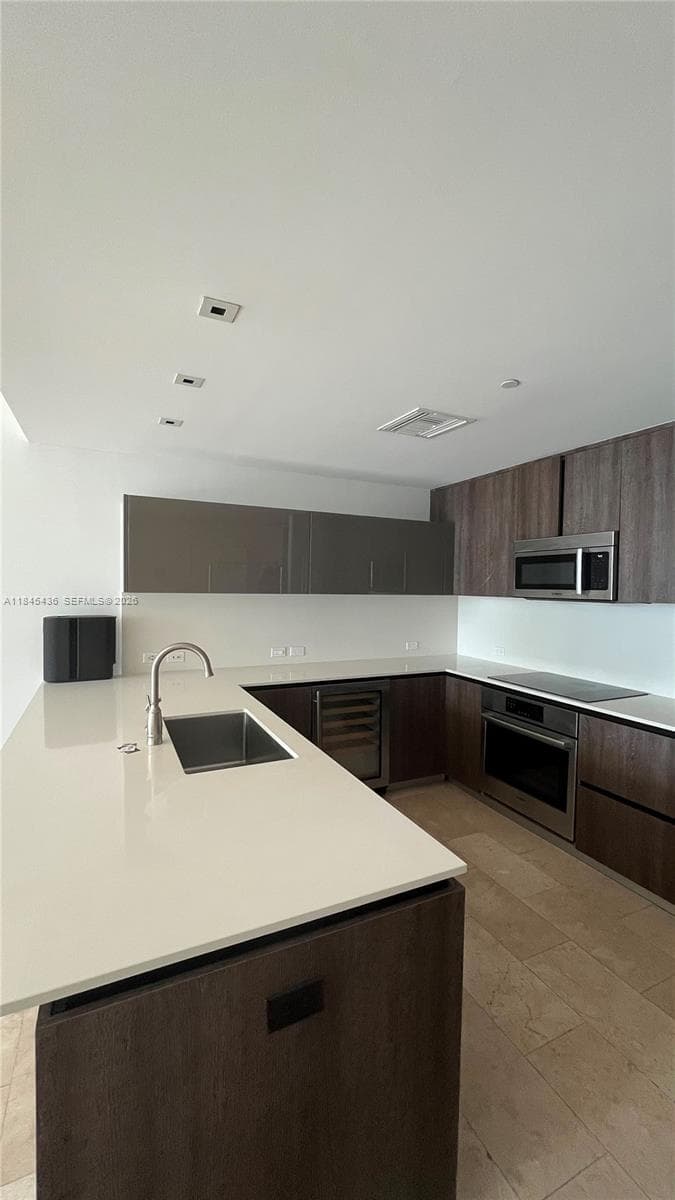 Condominium at 88 SW 7th St # 2603, Miami FL 33130