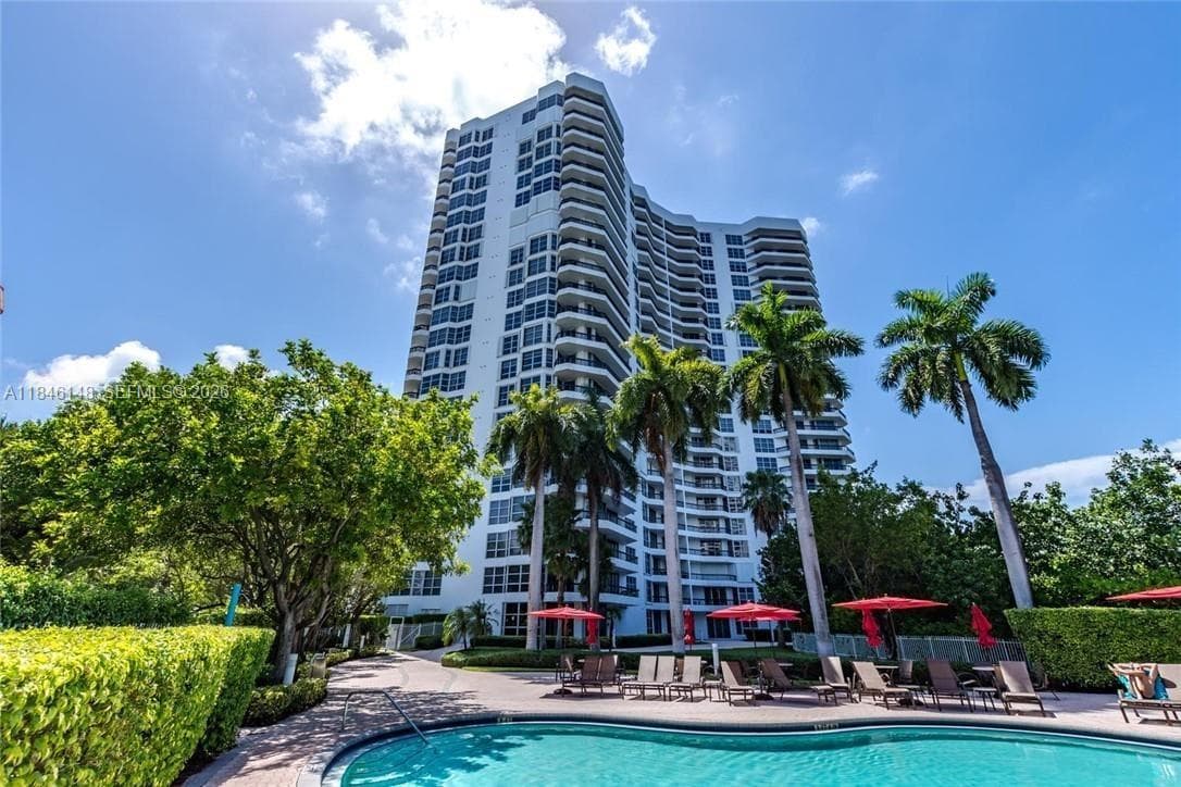 Condominium at 3400 NE 192nd St # 1205, Aventura FL 33180