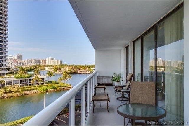 Condominium at 20515 E Country Club Dr # 1449, Aventura FL 33180