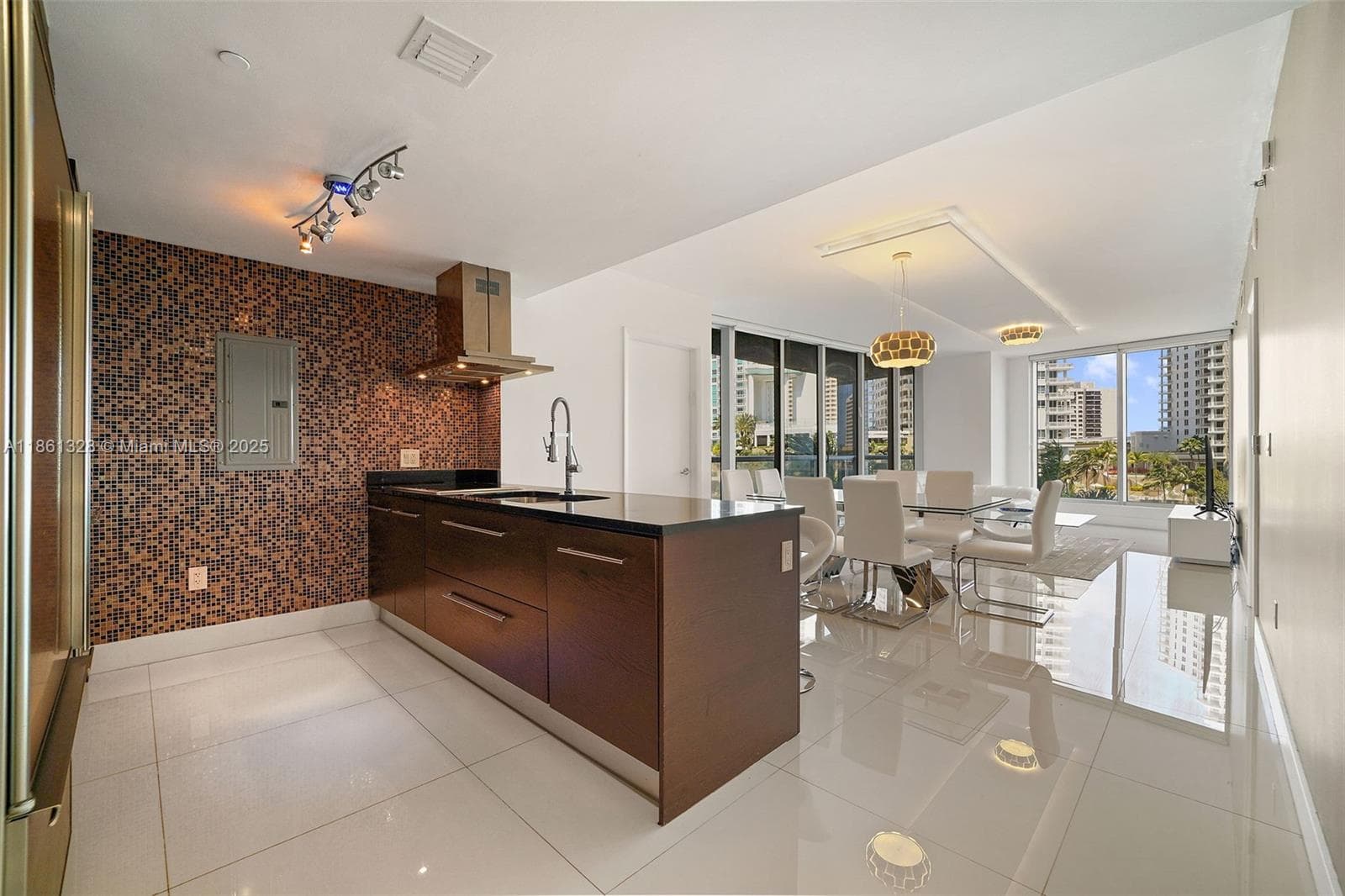 Condominium at 495 Brickell Ave # 402, Miami FL 33131