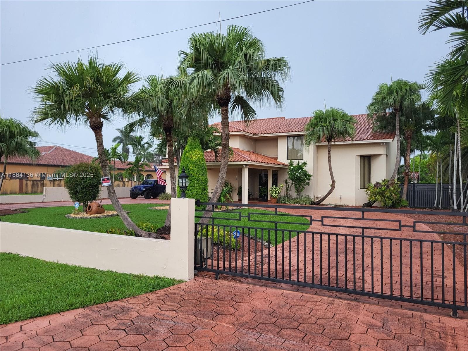 Single Family Residence at 2930 SW 129 Ave, Miami FL 33175