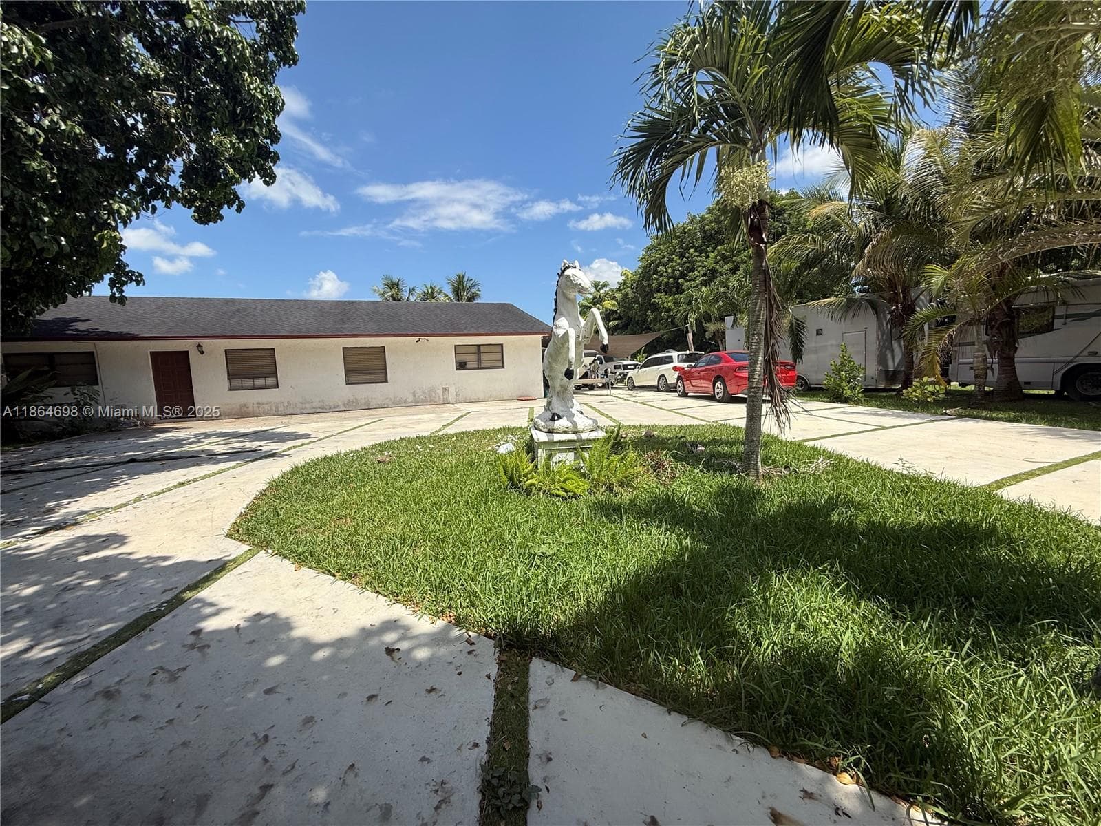 Single Family Residence at 15765 SW 206th Ave, Miami FL 33187
