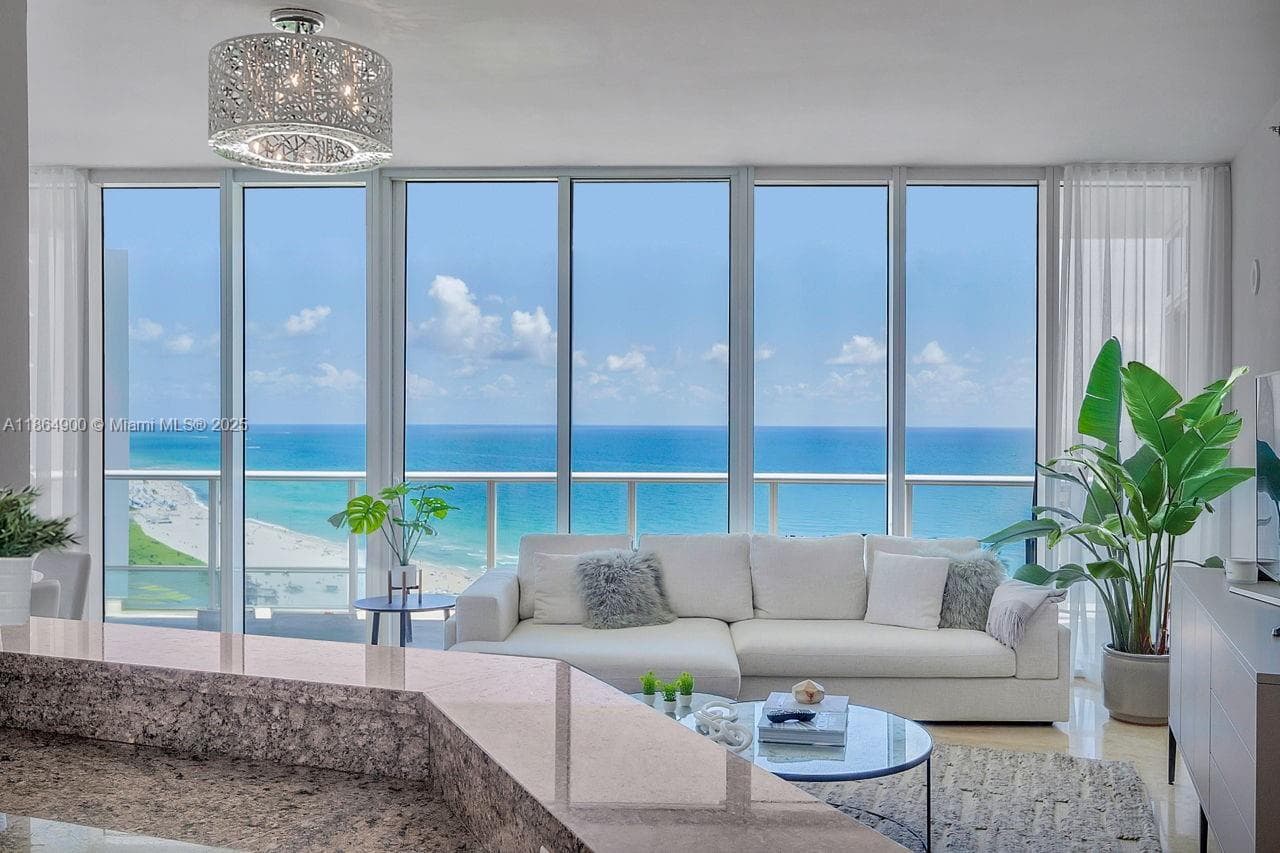 Condominium at 100 S Pointe Dr # 2208, Miami Beach FL 33139