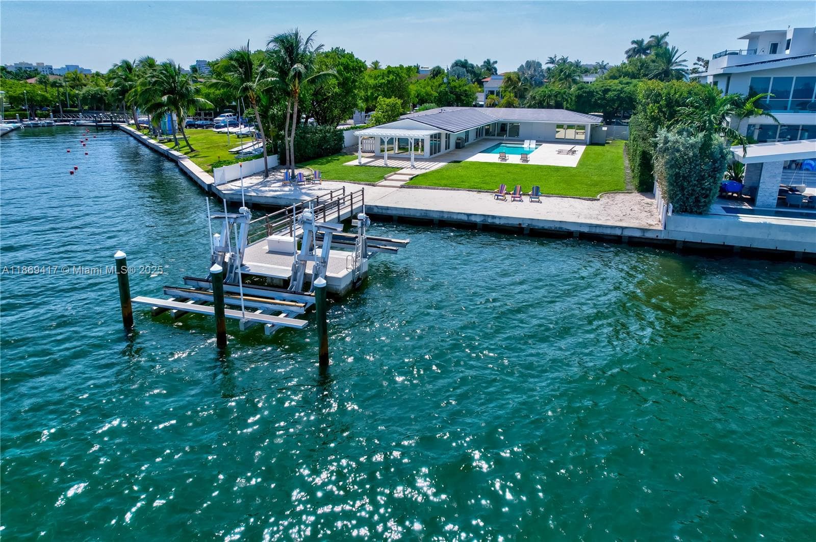Single Family Residence at 200 Harbor Dr, Key Biscayne FL 33149