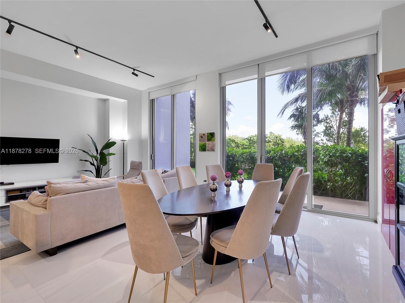Apartment at 16385 Biscayne Blvd # 105, North Miami Beach FL 33160