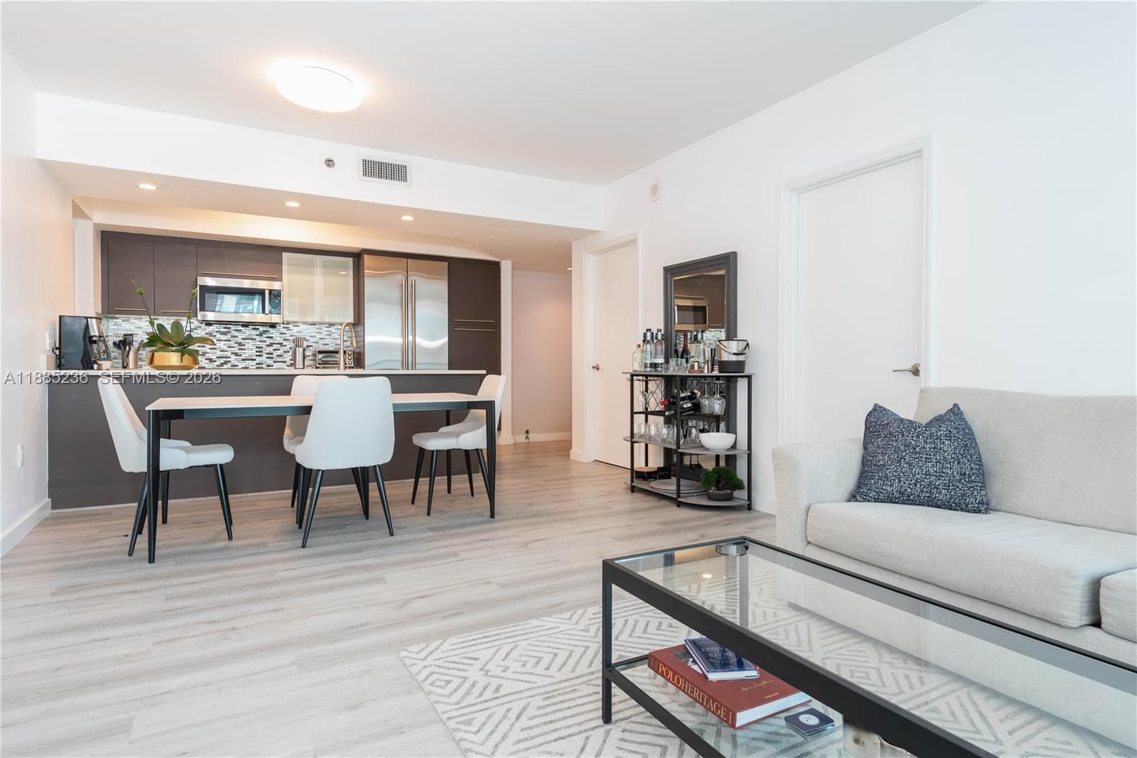 Condominium at 55 SE 6th St # 3403, Miami FL 33131