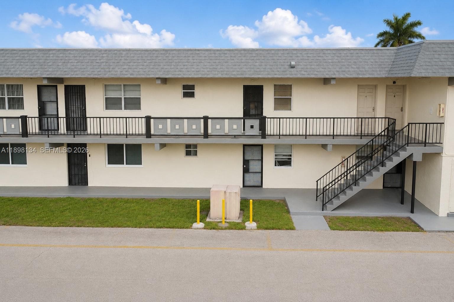 Condominium at 301 NW 177th St # 141, Miami Gardens FL 33169
