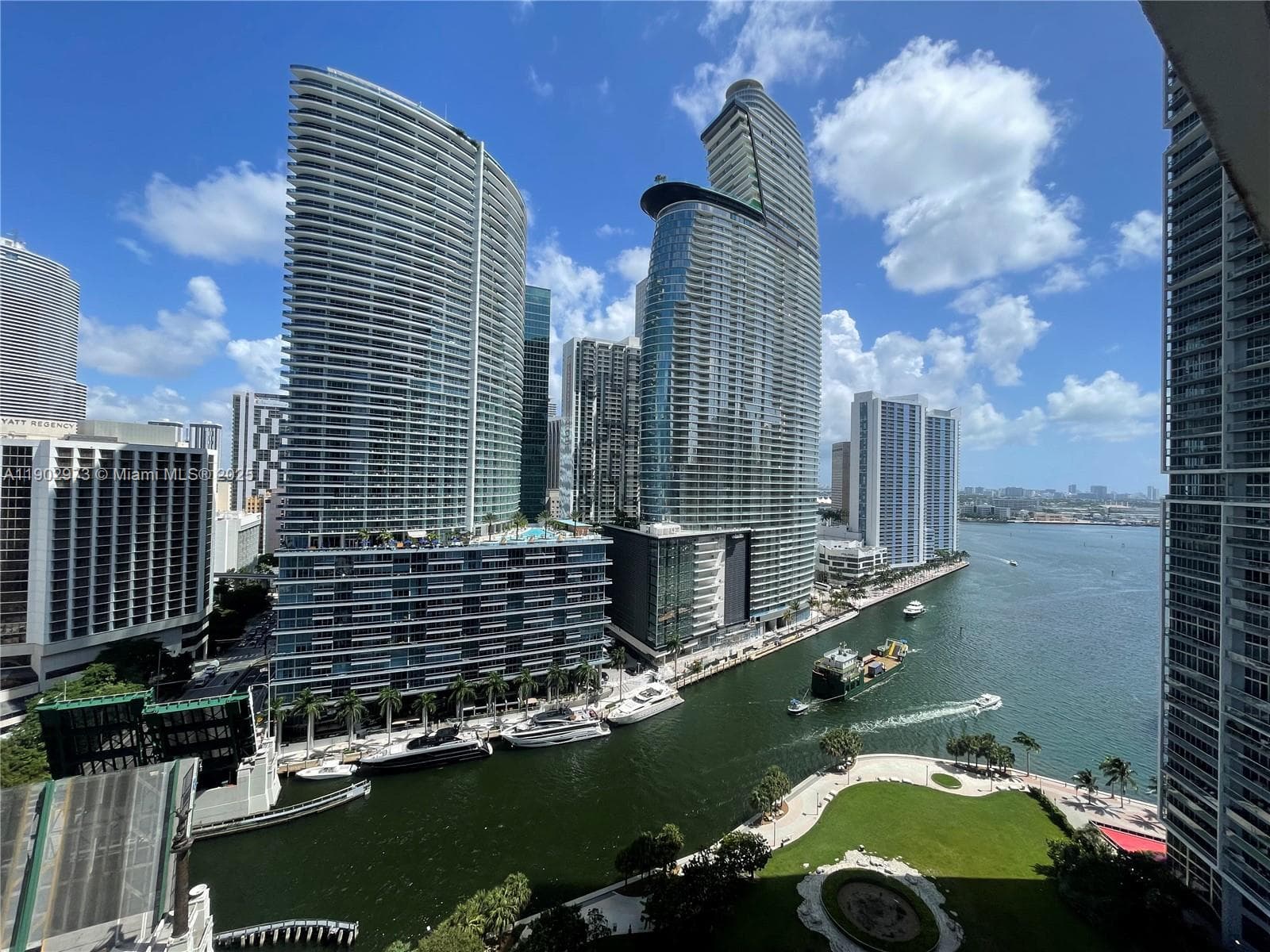 Condominium at Miami, FL, 33131
