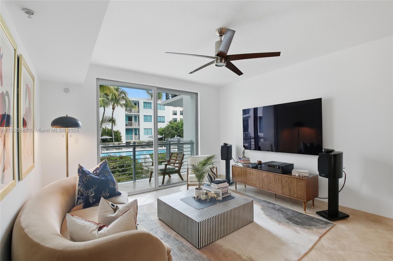 Condominium at 110 Washington Ave # 2420, Miami Beach FL 33139