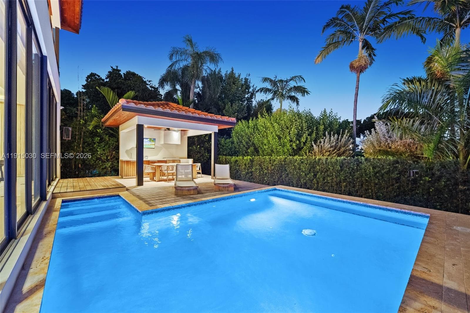 Single Family Residence at 5831 Alton Rd, Miami Beach FL 33140