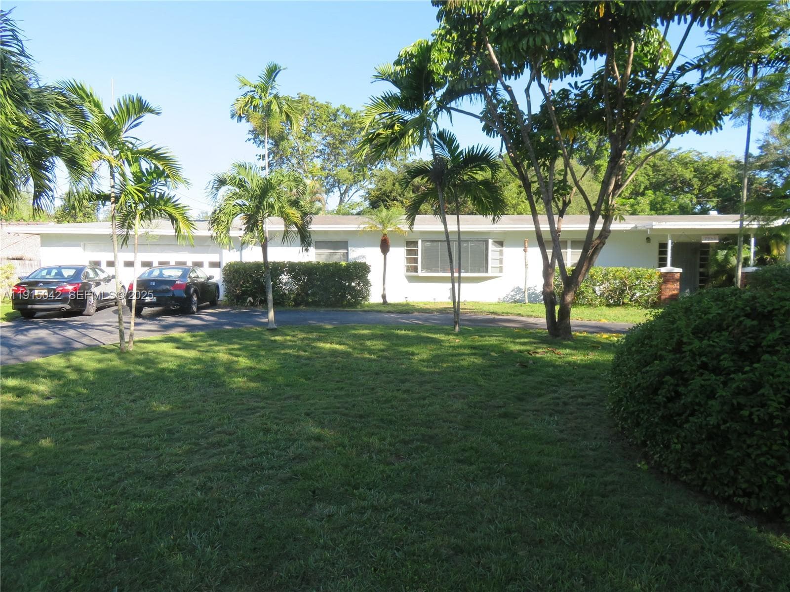 Single Family Residence at 7955 SW 131st St, Pinecrest FL 33156