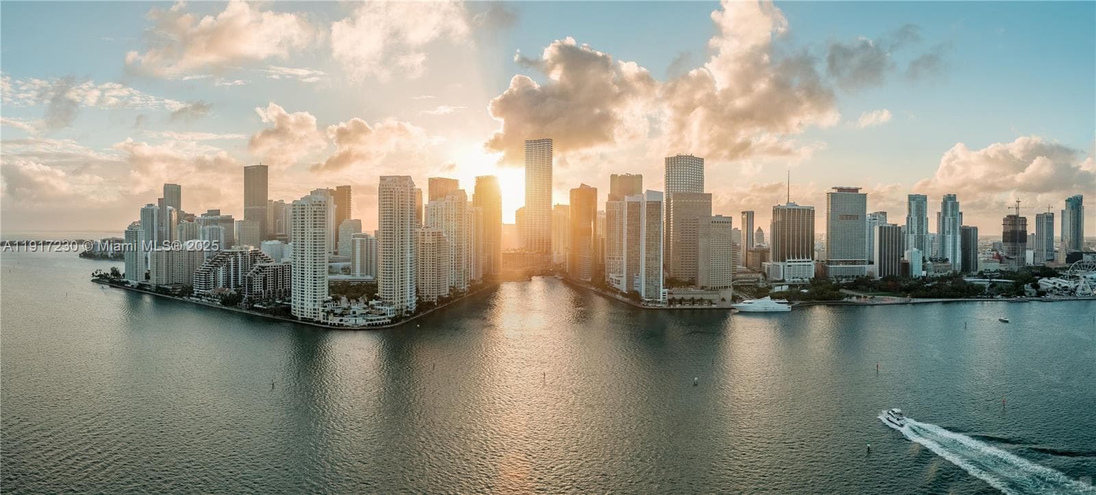 Condominium at 99 SE 5th St, Miami FL 33131