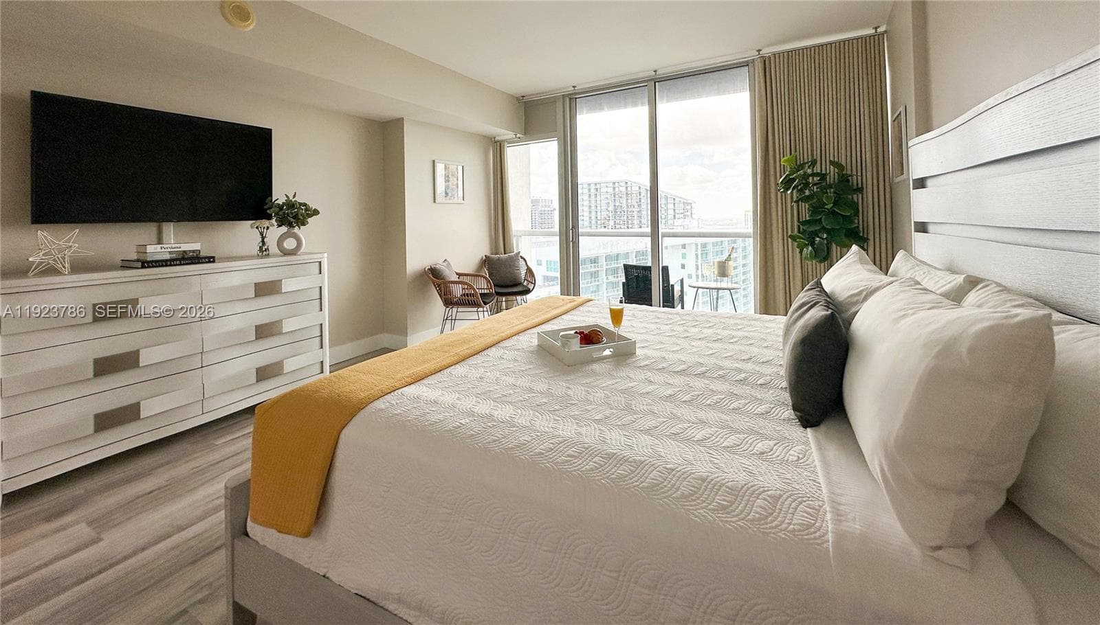 Condominium at 485 Brickell Ave # 4405, Miami FL 33131