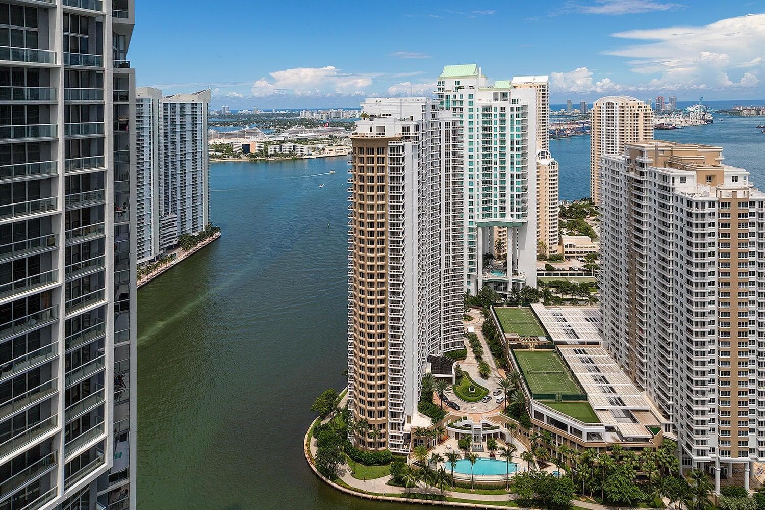 Condominium at 495 Brickell Avenue # 4010, Miami FL 33131