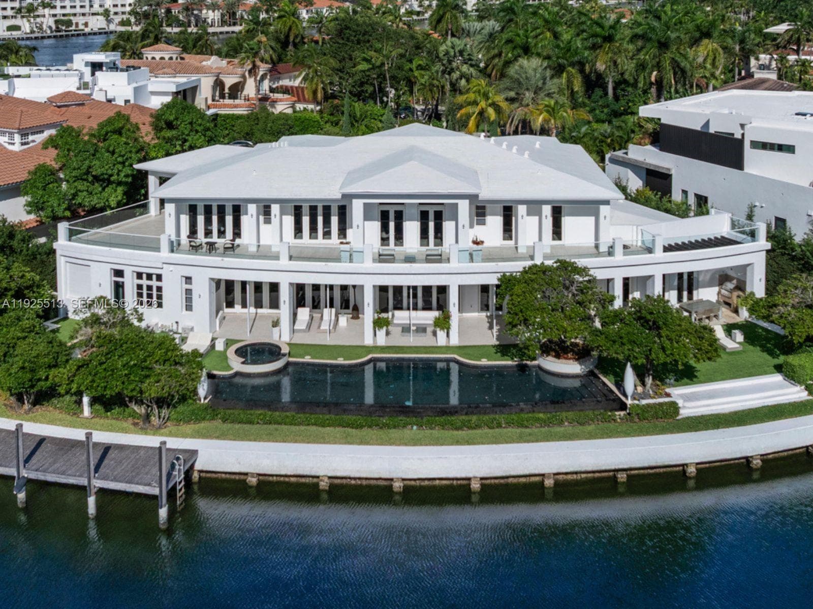 Single Family Residence at 142 S Island Dr, Golden Beach FL 33160