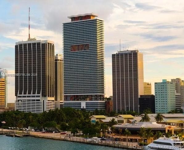 Condominium at 50 BISCAYNE Blvd # 3807, Miami FL 33132