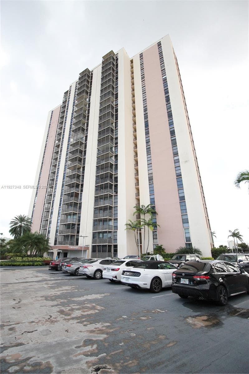 Condominium at 20379 W Country Club Dr # 2237, Aventura FL 33180