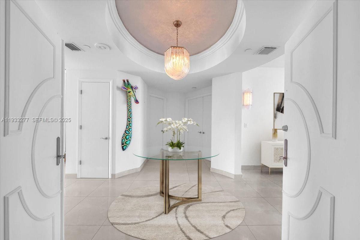 Condominium at 300 S Pointe Dr # 3402, Miami Beach FL 33139