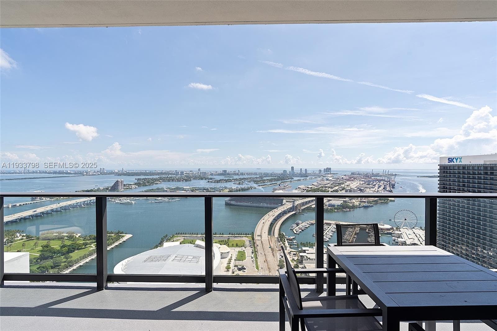 Condominium at 159 NE 6th St # 5015, Miami FL 33132