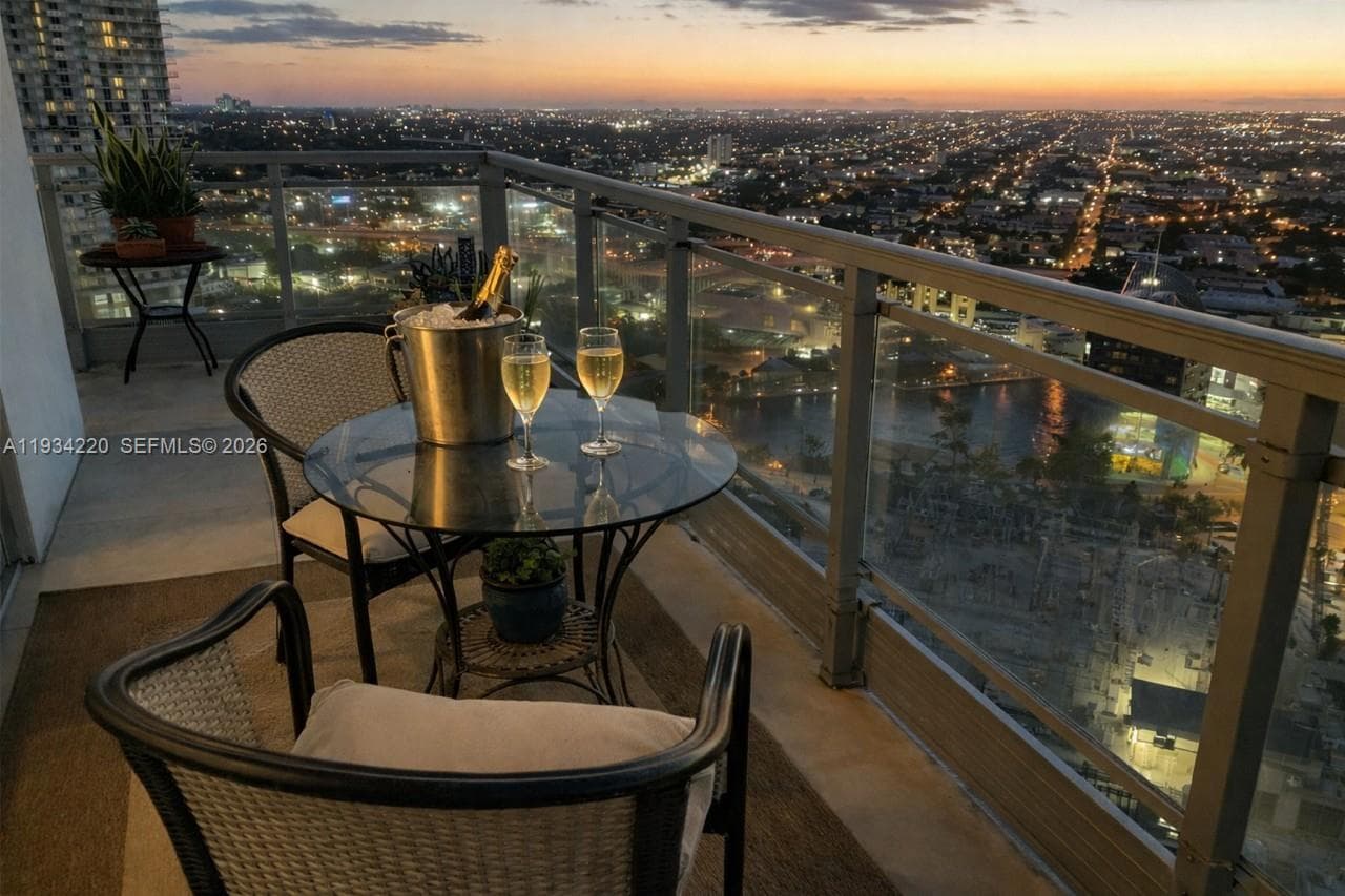 Condominium at 90 SW 3rd St # 2109, Miami FL 33130